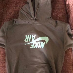 Travis Scott highest in the room